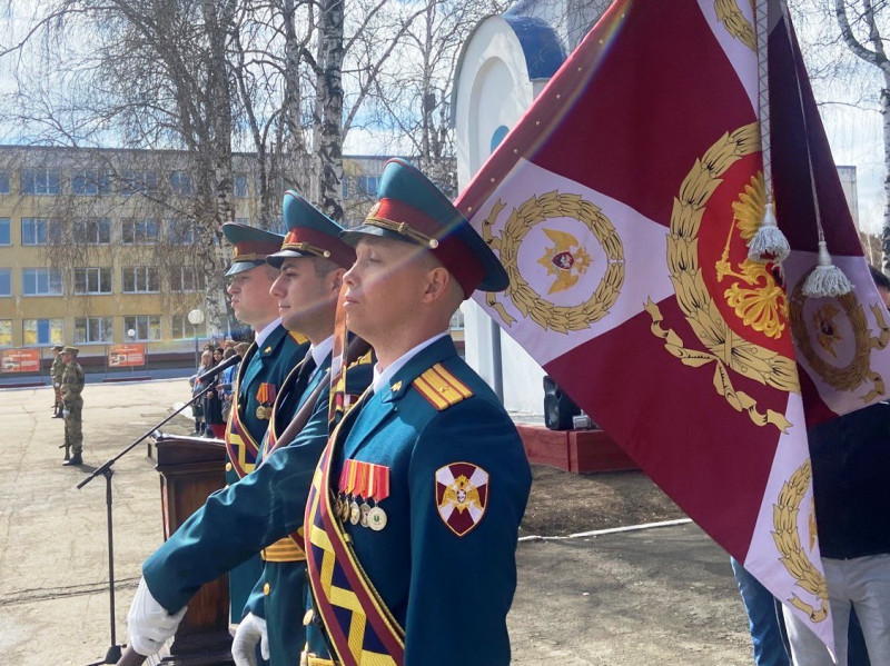 Ангарскому полку вручили Боевое знамя