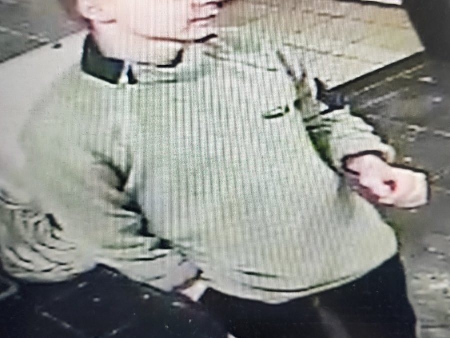 Полиция разыскивает мужчину, который совершил хищение в одном из кафе Ангарска
