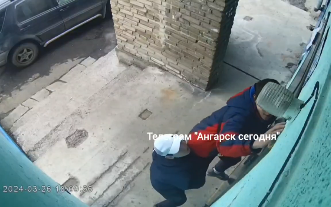 Действия вандалов попали на камеру в микрорайоне 6А Ангарска