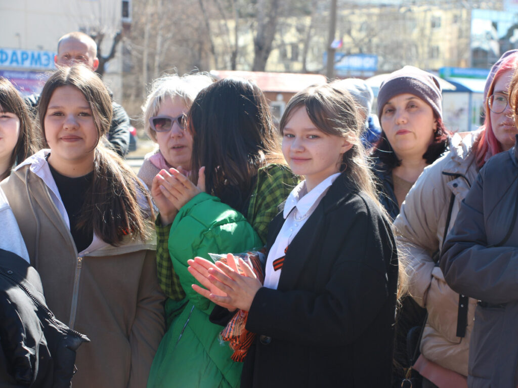 В Ангарске стартовала акция "Георгиевская ленточка" В Ангарске стартовала акция "Георгиевская ленточка"