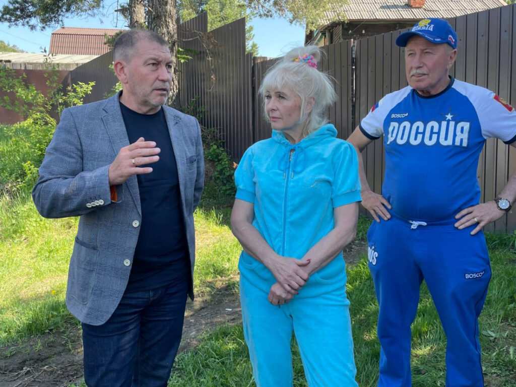 Дорогу к п.Ключевая ремонтируют