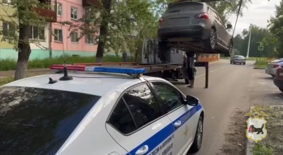 В Ангарске задержали пьяного водителя во время погони.