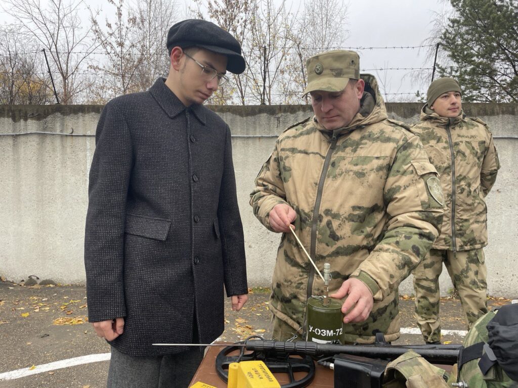 В Ангарске прошла патриотическая акция «День призывника»