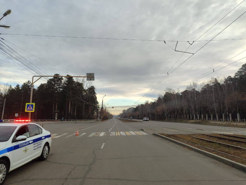 В Ангарске полиция ищет свидетелей ДТП на улице Чайковского