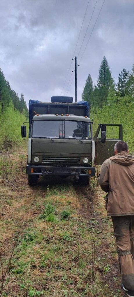 В Бурятии майнеры организовали ферму в "КАМАЗе"