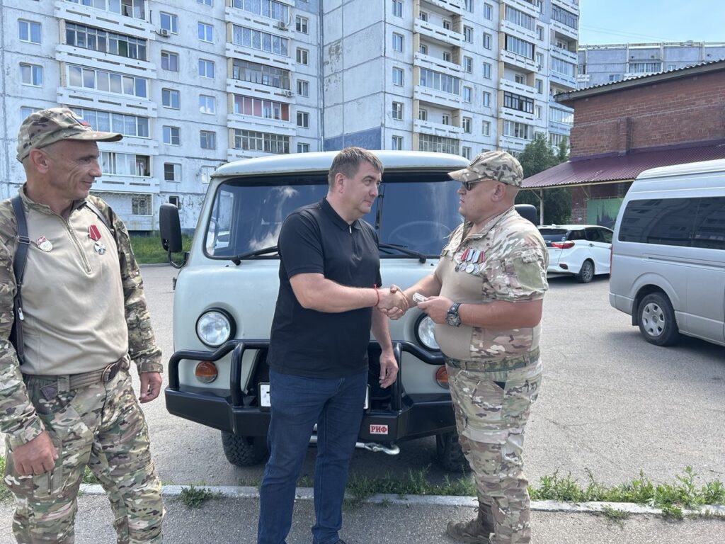 Ангарчане передали в зону СВО очередной внедорожник