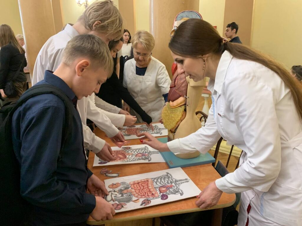 В Ангарском округе состоялось профориентационное мероприятие «Медицинский поезд»