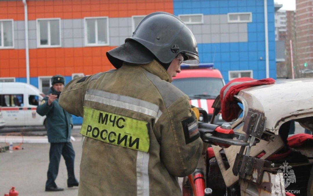 Ангарские пожарные стали лучшими на областных соревнованиях