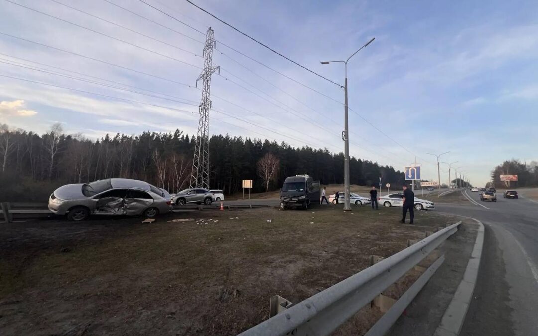 За прошедшую неделю в Иркутской области из-за аварий повреждено 450 машин