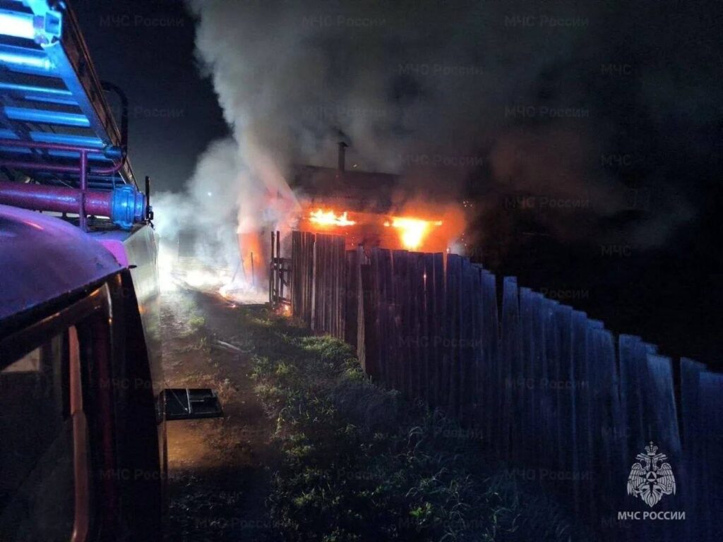 В результате пожара в Большом Луге погибли ребёнок и взрослый