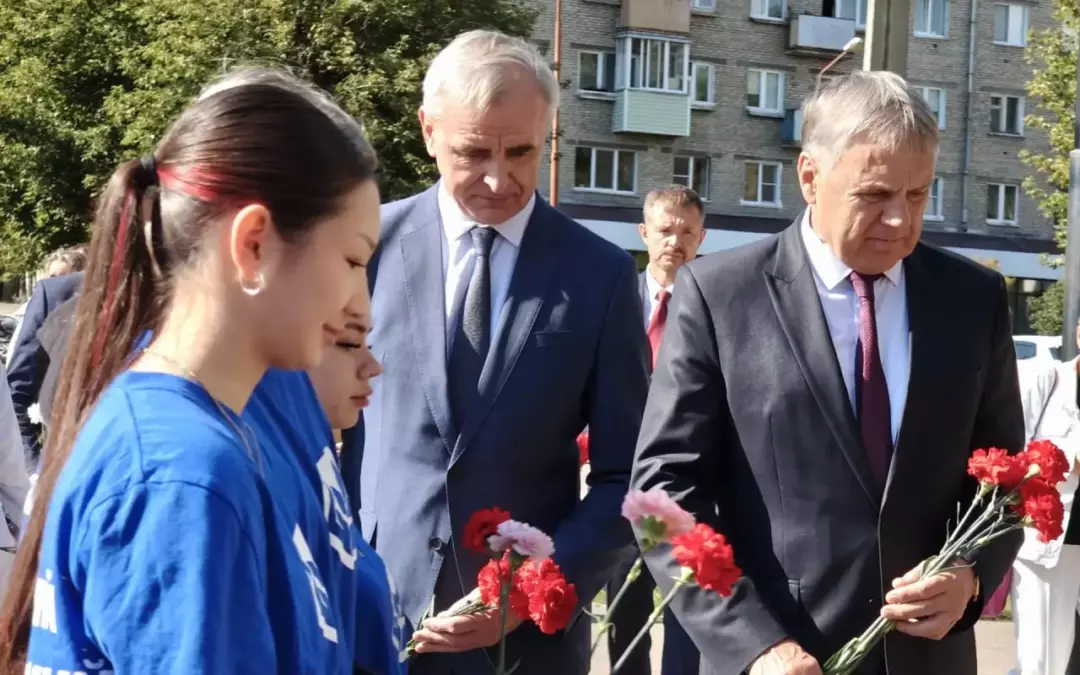 В Ангарске почтили память медиков, погибших от ковида