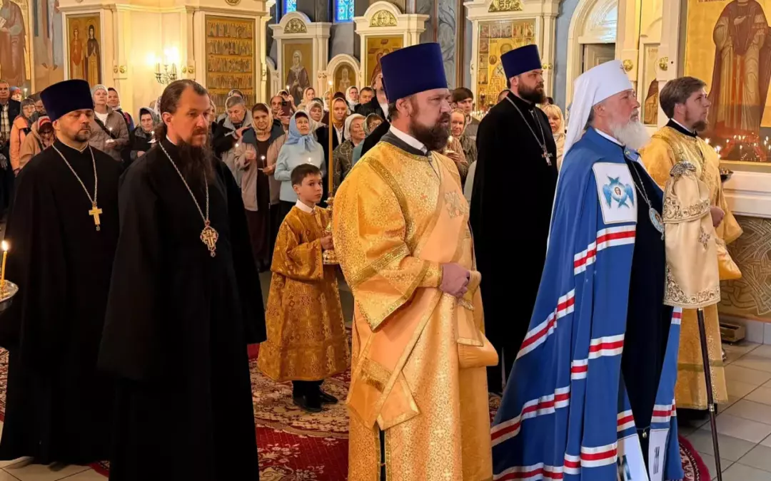 Свято-Троицкий собор Ангарска отметил 20-летие со дня создания