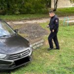 Ночью в Ангарске порезали колеса десяткам водителей
