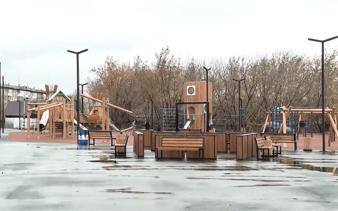 В микрорайоне Китой завершается благоустройство сквера по улице Заводской